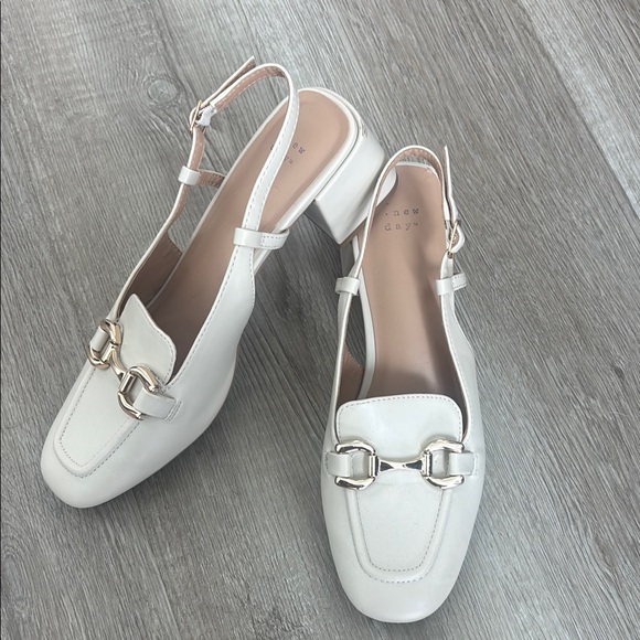 a new day Shoes - a new day White Heeled Shoes size 9.5